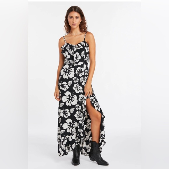 Volcom Coco Ho Black White Bodice tie and Thigh High Slit Maxi Dress size Small‎ - Picture 6 of 7